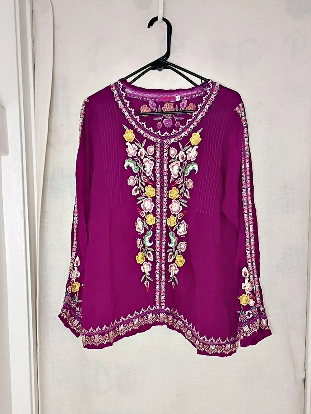 Johnny Was Embroidered Floral Tunic in Purple Medium Like New